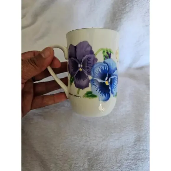 Otagiri Floral Tea Cup Coffee Mug Sheila Brown White Gold Trim Japan 4" Flowers - Picture 3 of 8